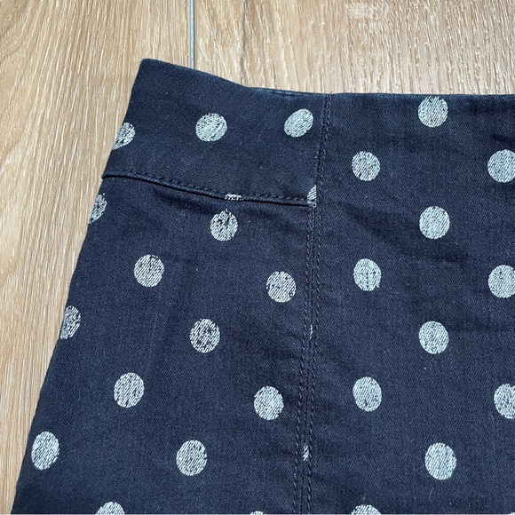 Urban Outfitters Kimchi Blue Back Zip Shorts - Picture 2 of 14